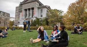 Scholarships in Canada for international students 2025